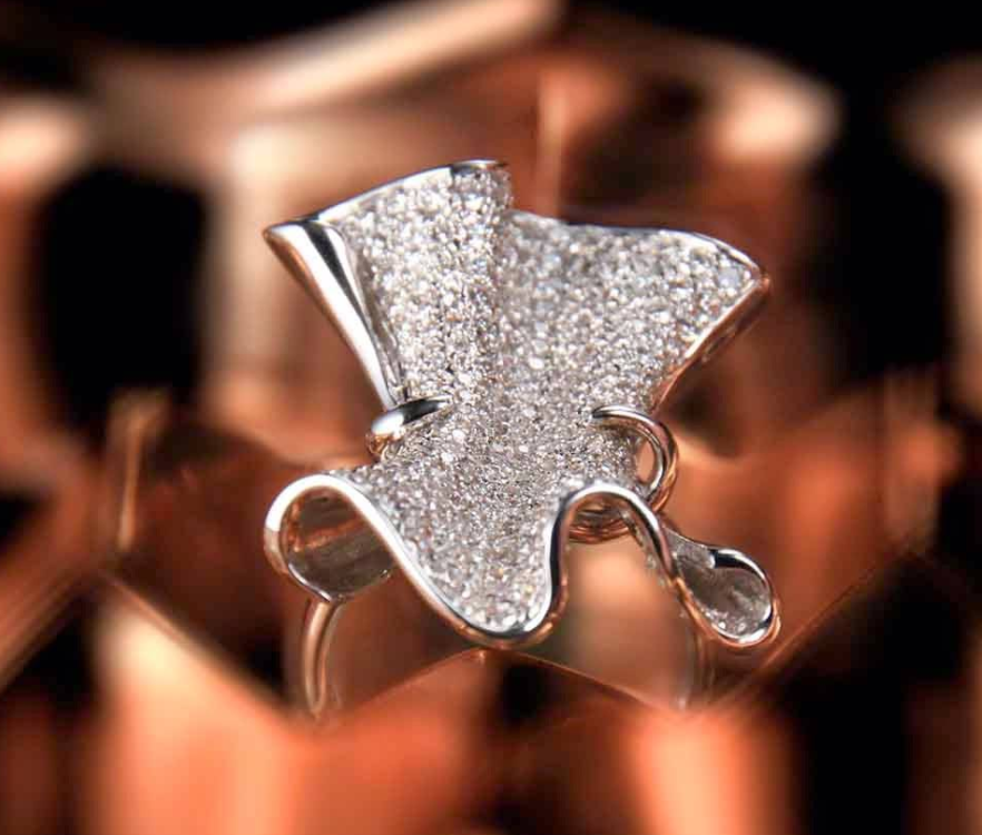 Kim Guan Jeweller display